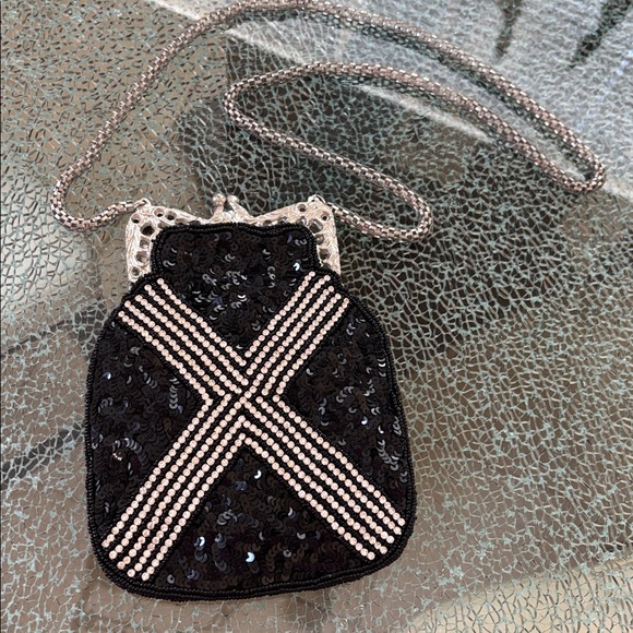 Iconic Handbags - Iconic by UV Vintage Hand Beaded Flapper Purse NWT